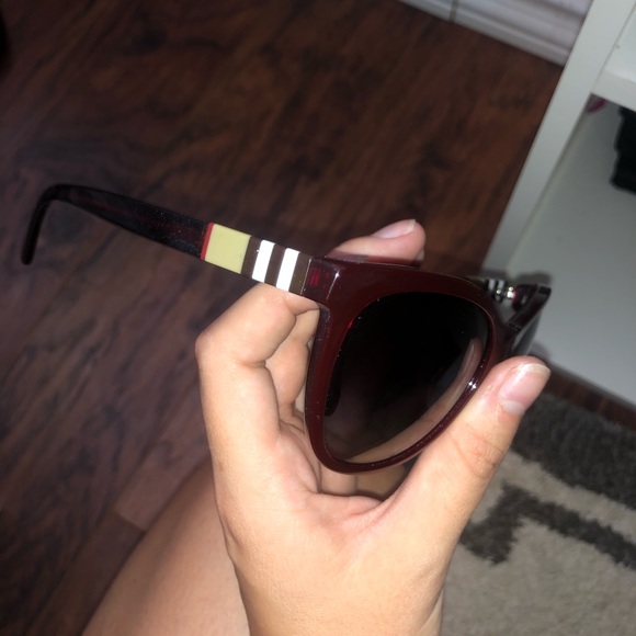 Burberry Sunglasses - Picture 2 of 3